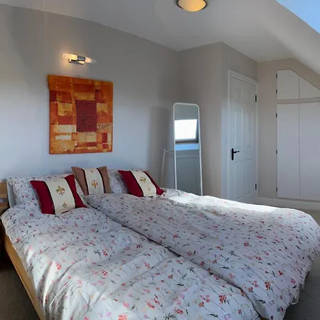 Alojamento de Acomodação e Pequeno-almoço Lakeview Home, Doubleroom Private Bathroom, Self Catering *