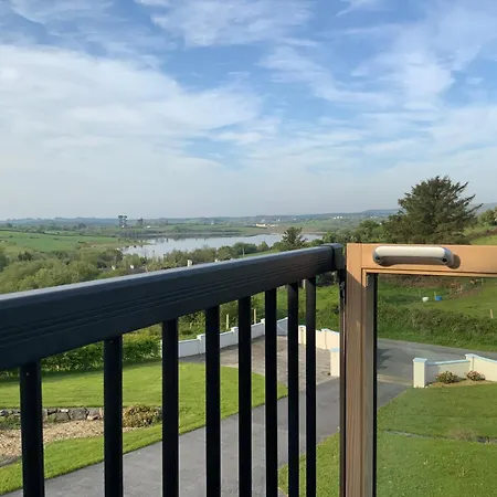 Lakeview Home, Doubleroom Private Bathroom, Self Catering Bed & Breakfast